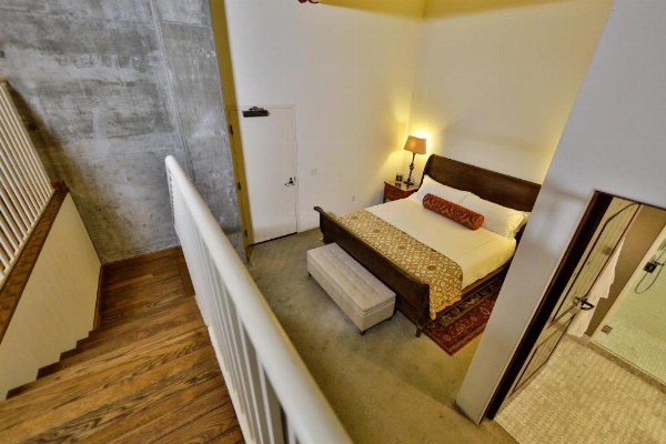 Plaza la Reina image 29